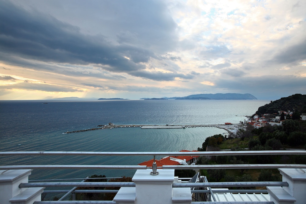 Aegean Wave Hotel 40/50