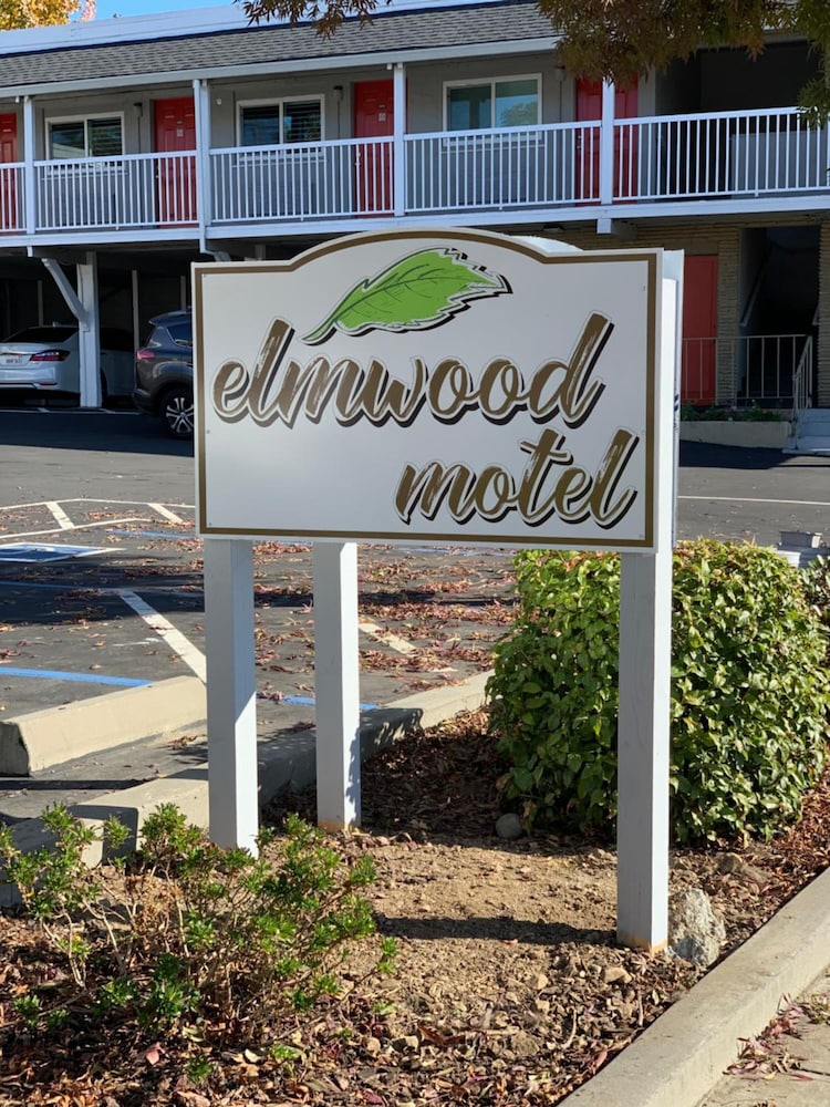 Elmwood Motel 3/15