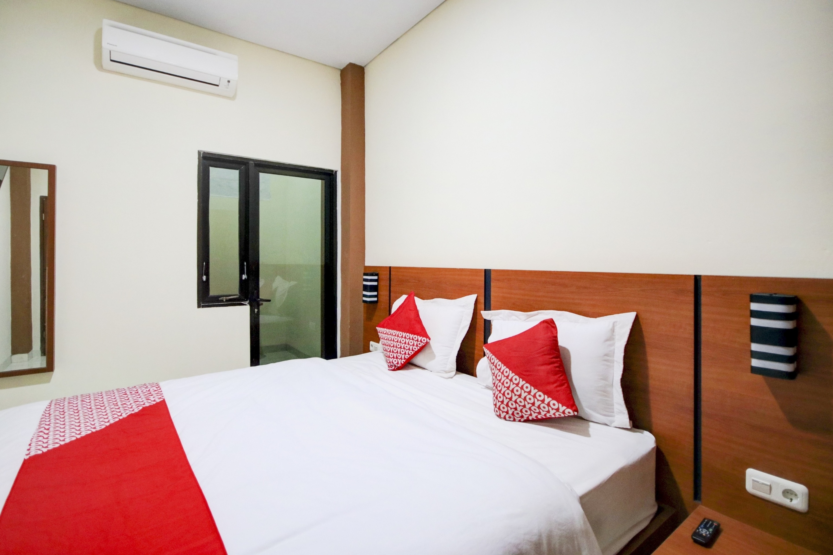 Indonesia, Deluxe, Double Bed
