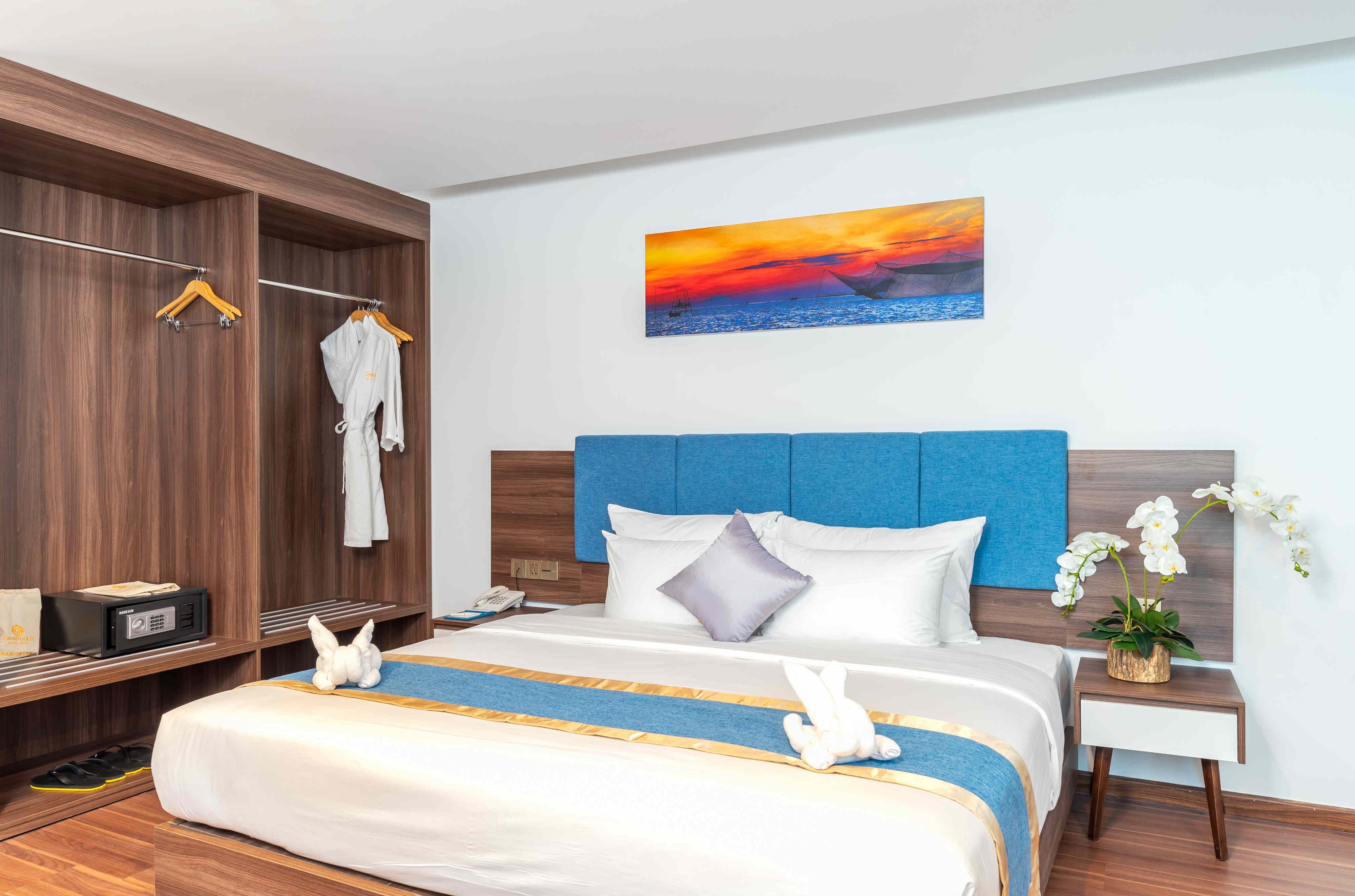 Grand, Ocean, Suite