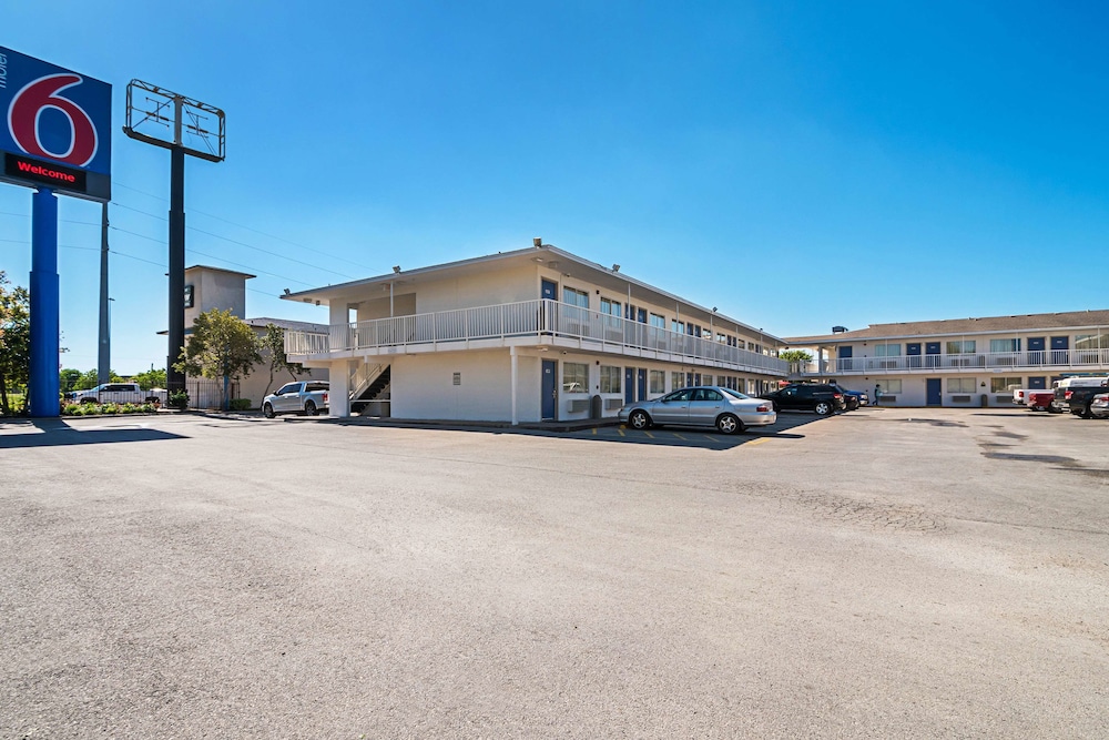 Motel6 Corpus Christi Northwest 32/44