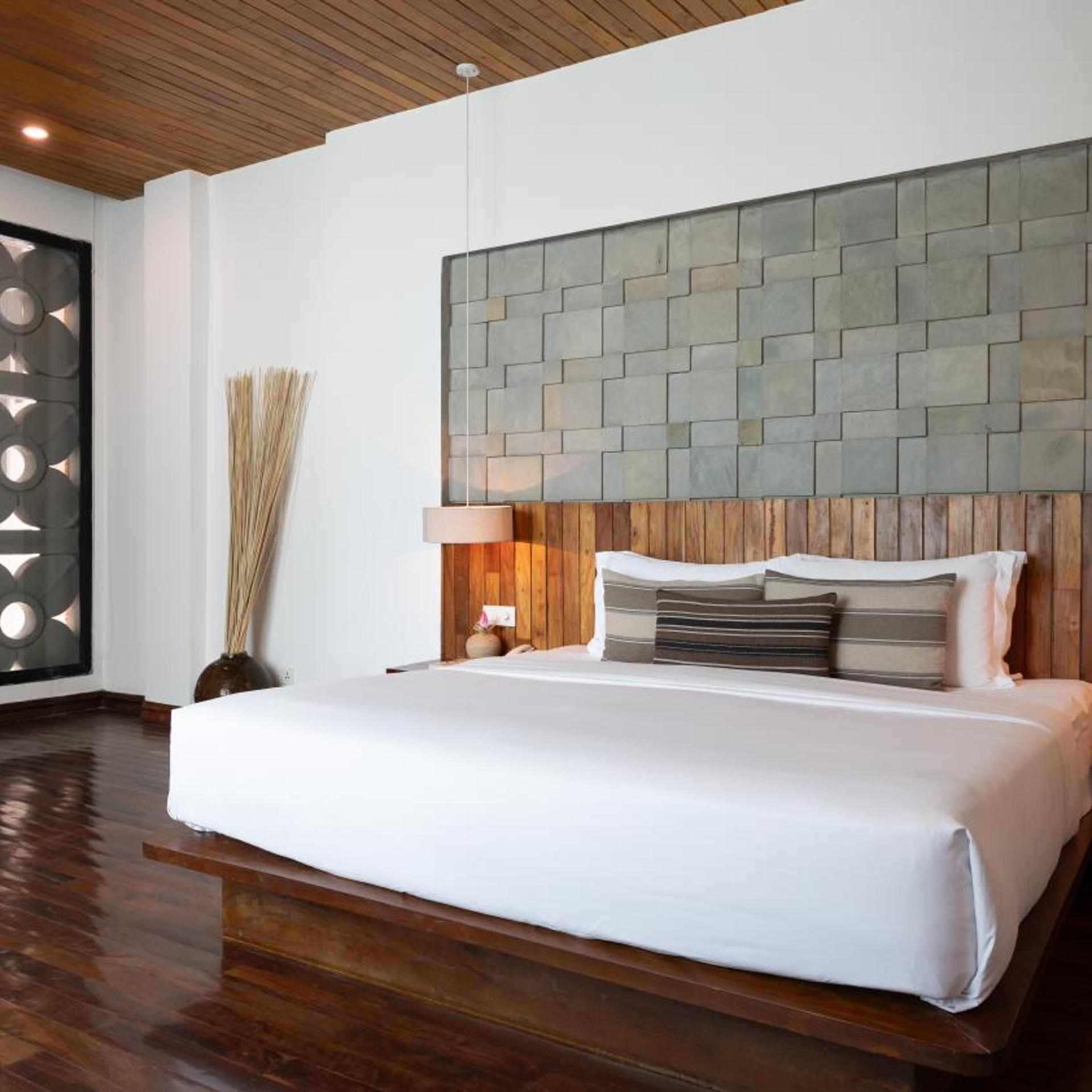 Junior Suite, King Bed, Laundry