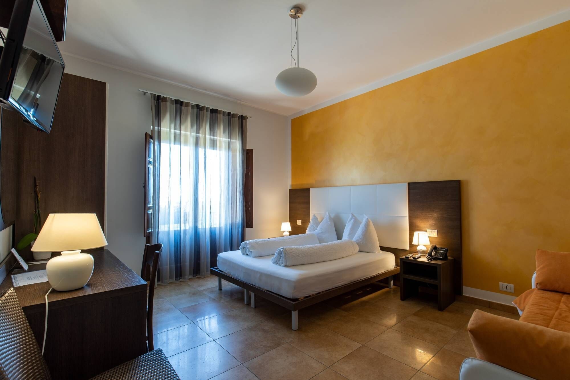 ROOM, TRIPLE, SEA VIEW