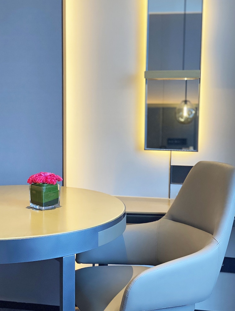 Crowne Plaza Fudan 58/60