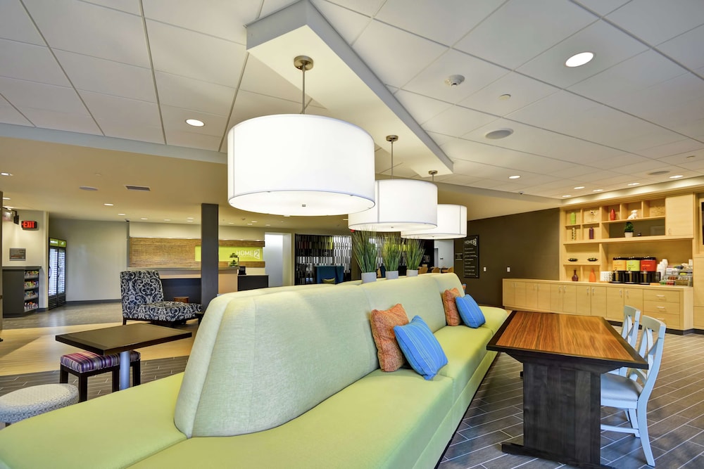 Home2 Suites By Hilton Rapid City 54/59