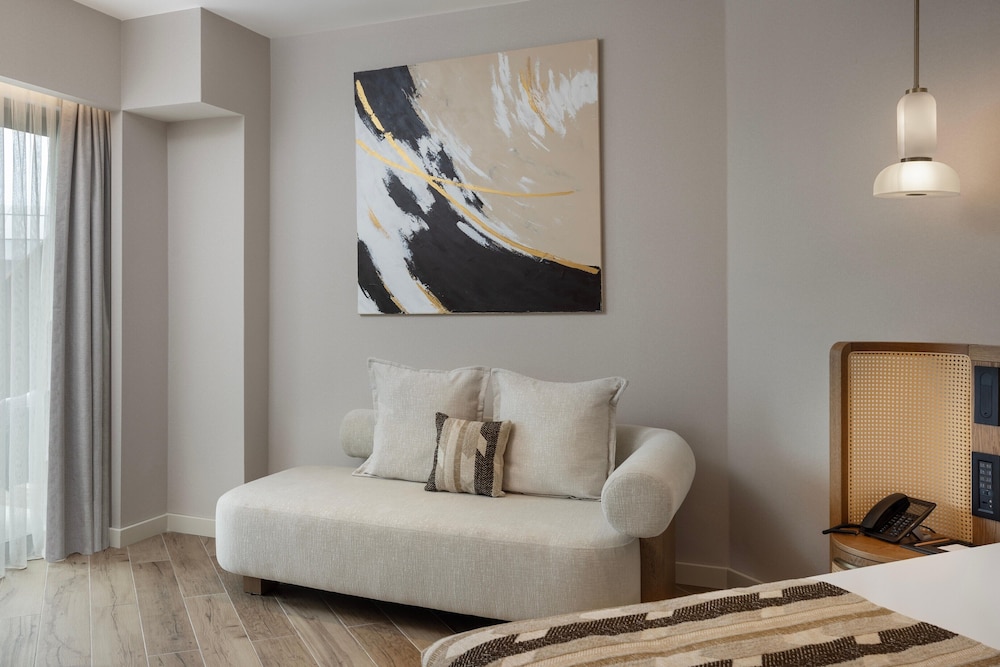 Superior, 1 Double and 1 Single Bed, Lateral Side Sea View، Liberty Signa 3/4