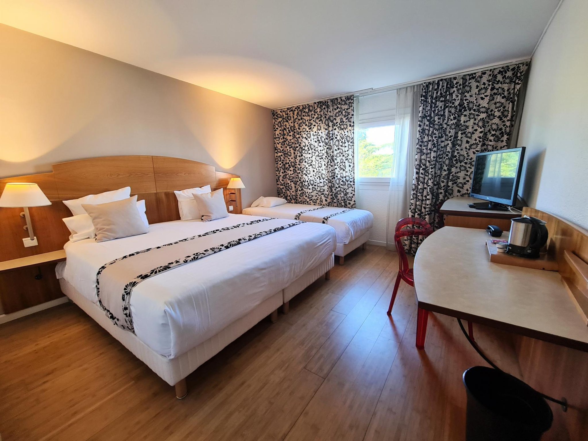C Suites 10/56