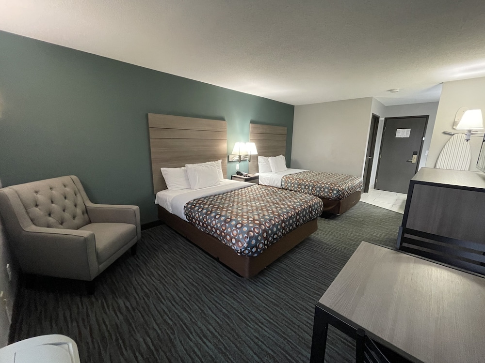 Countryside Inn and Suites Council Bluffs 20/57