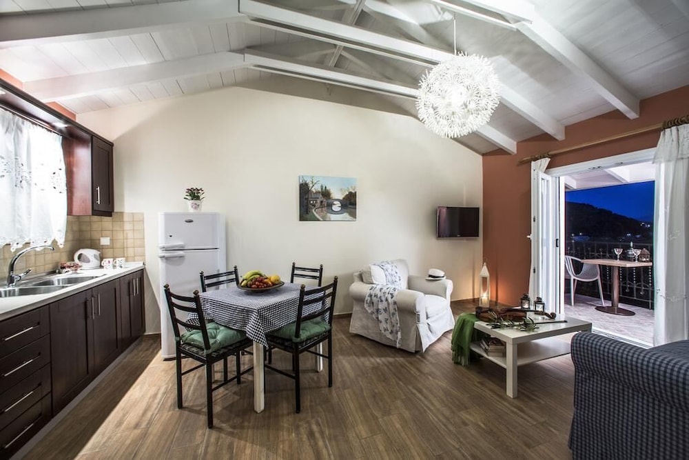 Vassilis Guest House 23/40