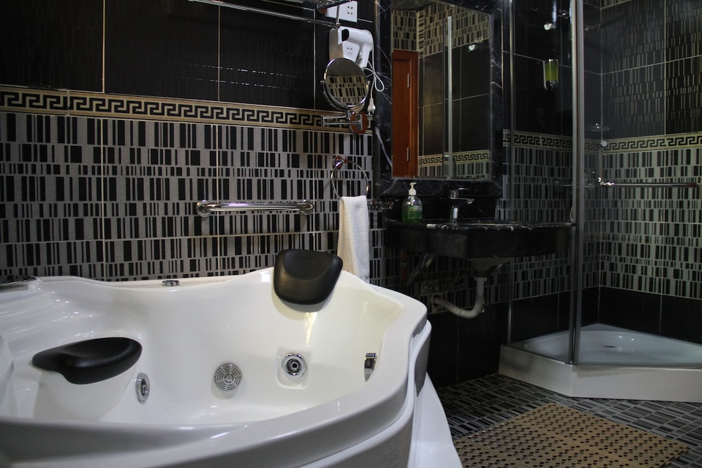Emmad Furnished Hotel 45/50