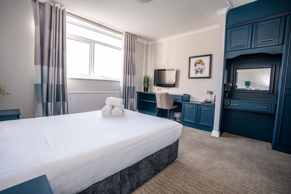 Birch Hotel 20/64