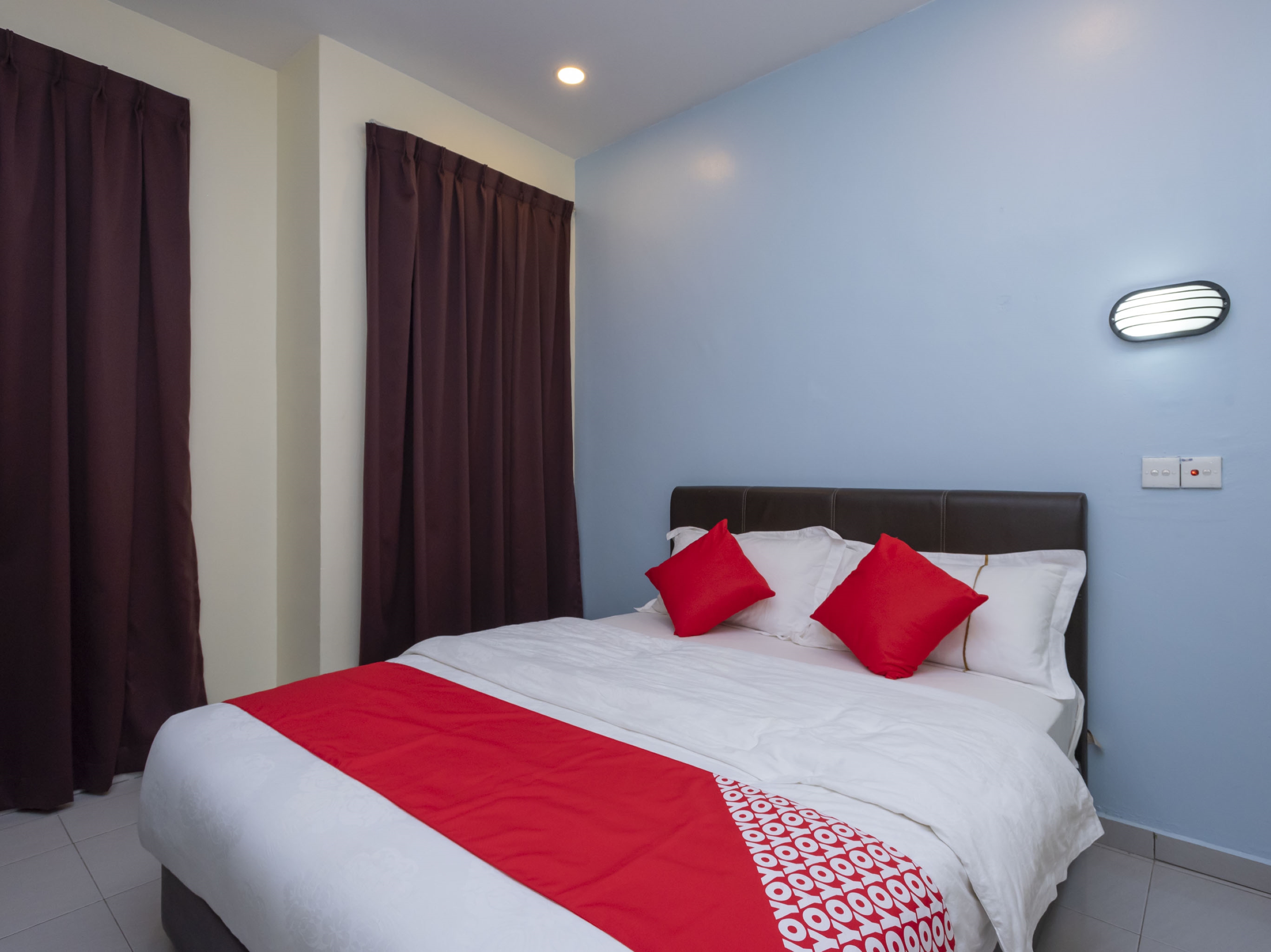 Deluxe, Double Bed