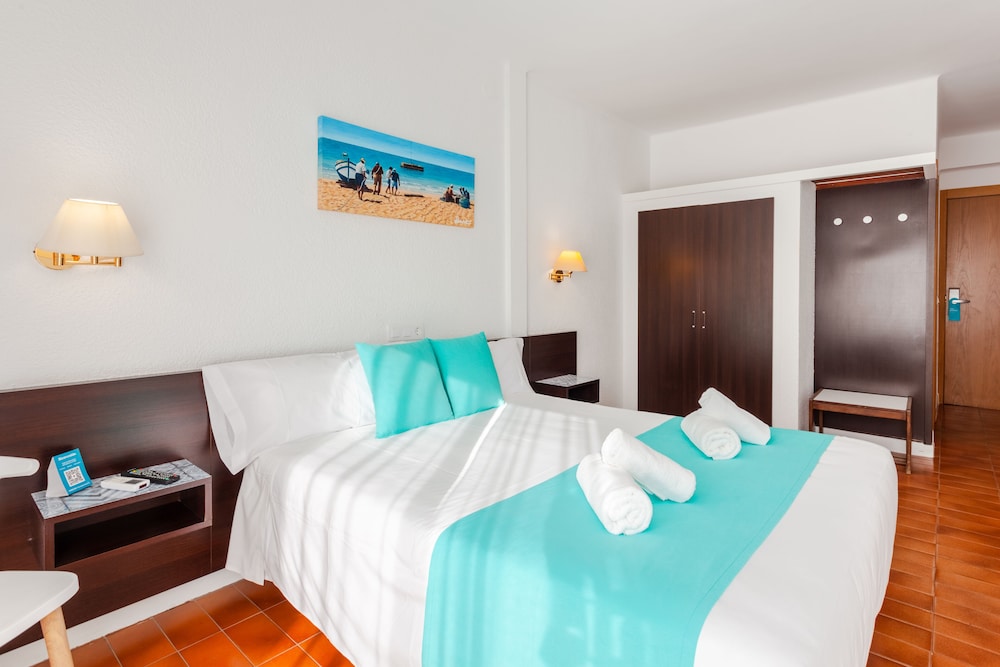 HOTEL MORROS 10/33