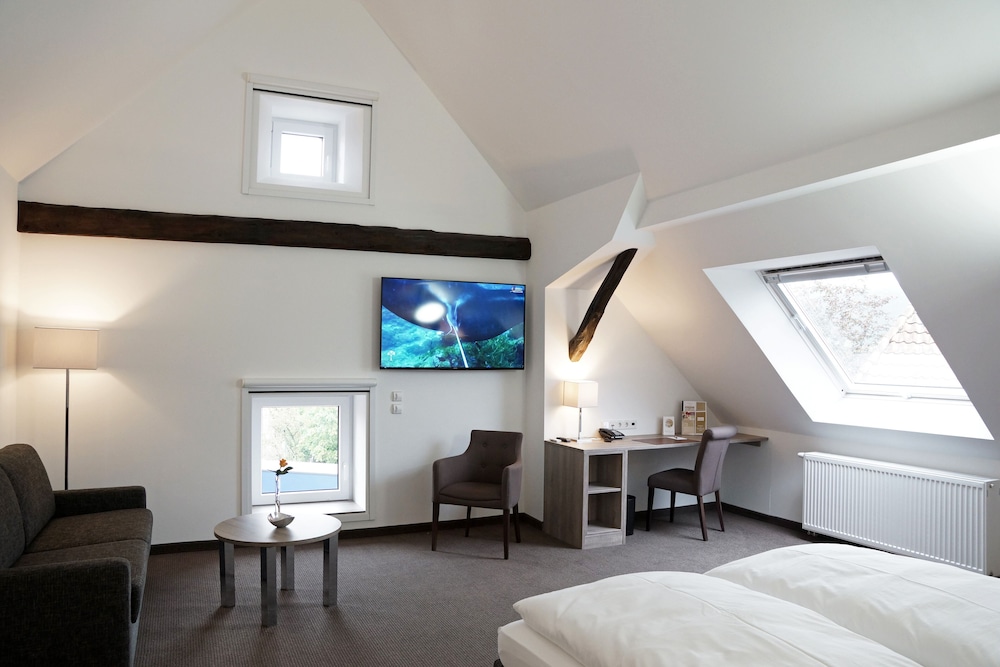Hunerbein's Posthotel 10/49