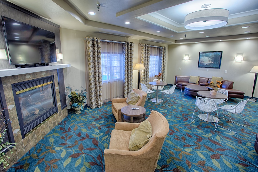 Candlewood Suites Fargo N Dakota State University 37/56