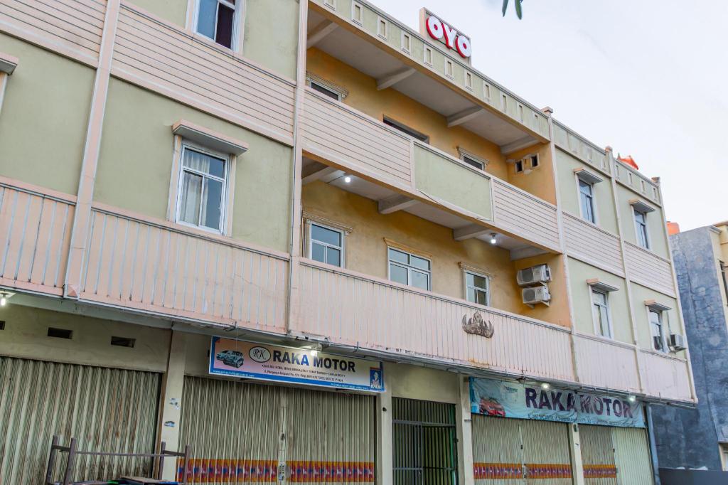 Hotel O Sukarame Near Universitas Uin Raden Inten  Formerly Family Inn in BANDAR LAMPUNG