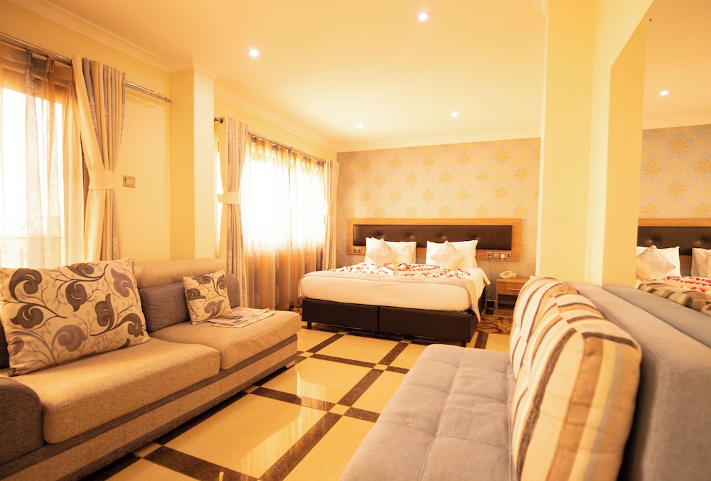 West Lerruat Hotel 16/47