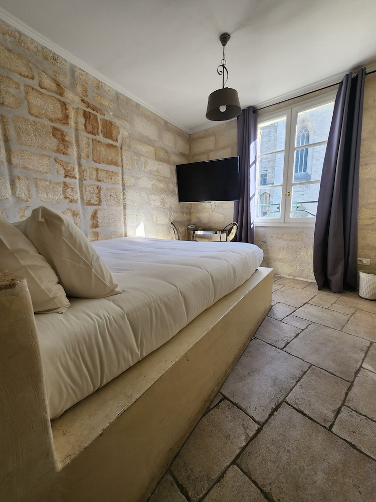 Hotel du Palais des Papes 15/35