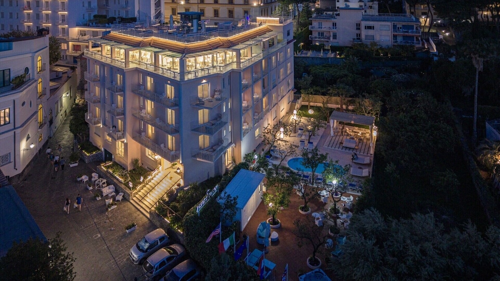 Hotel Regina Sorrento 2/72