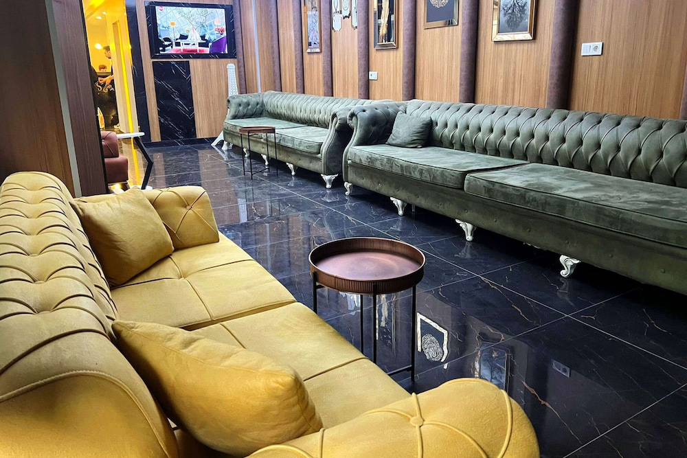 Avist Hotel 36/50
