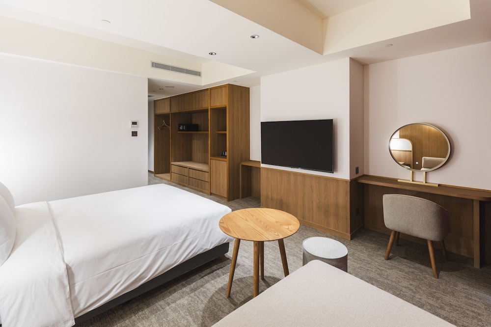 Sotetsu Grand Fresa Taipei Ximen 14/40
