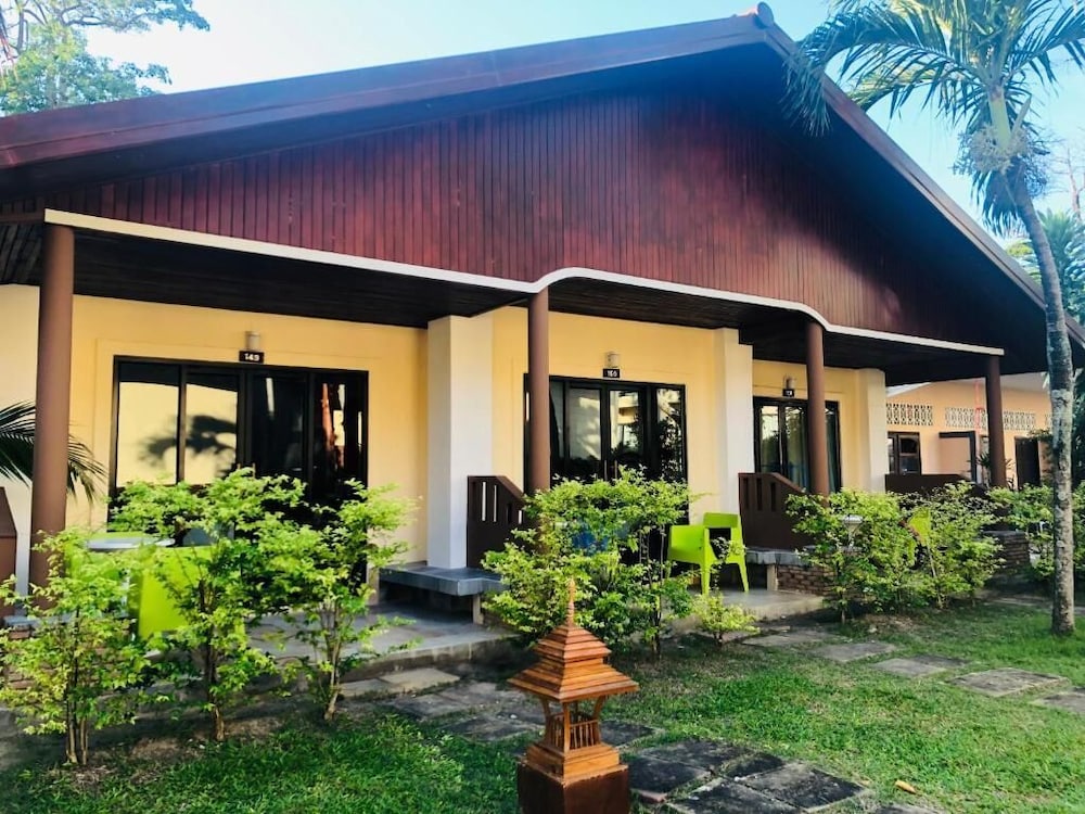 Phi Phi Villa Resort 3/71