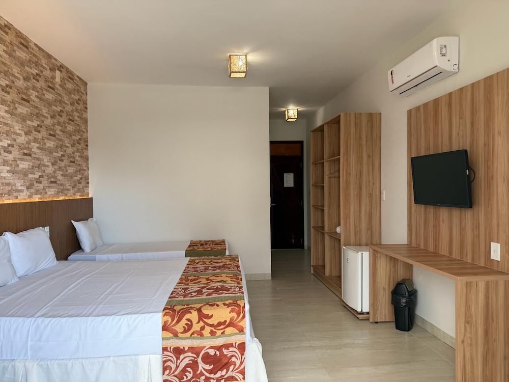 Milos Beach Hotel 8/50