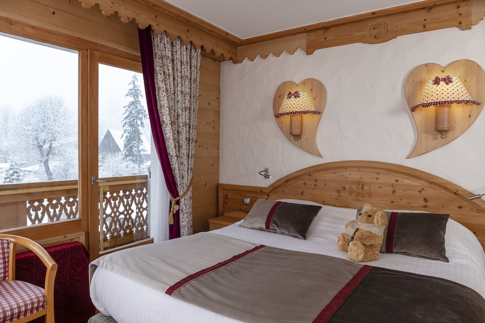 Hotel Spa Neige Et Roc Samoens 28/77