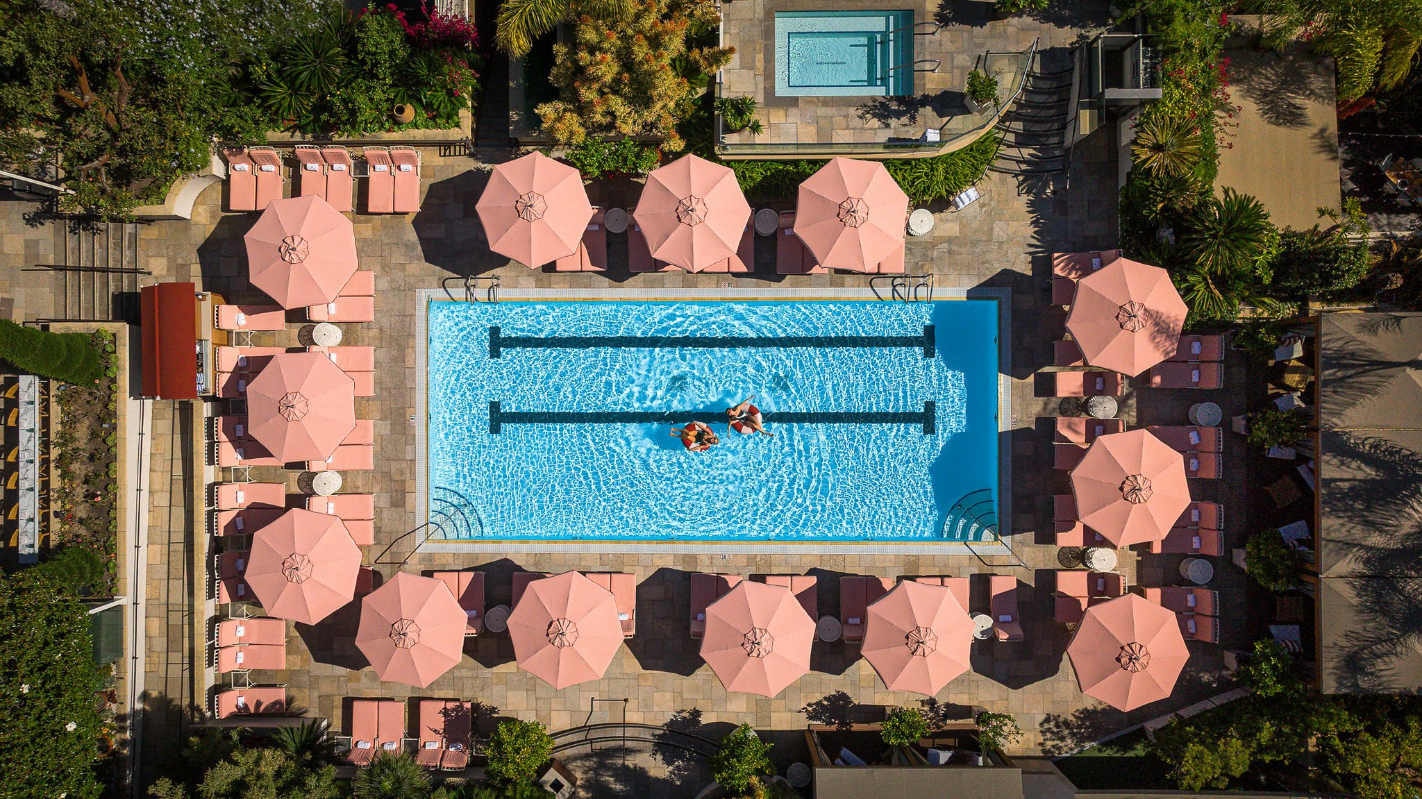 Four Seasons Hotel Los Angeles at Beverly Hills 44/46