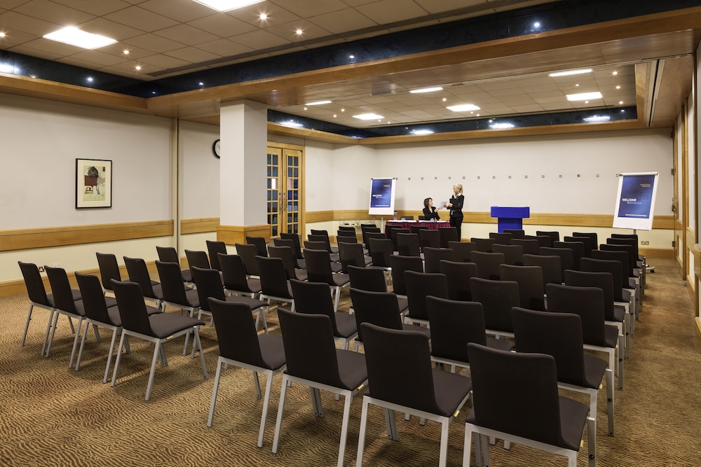 Novotel Bristol Centre 55/64
