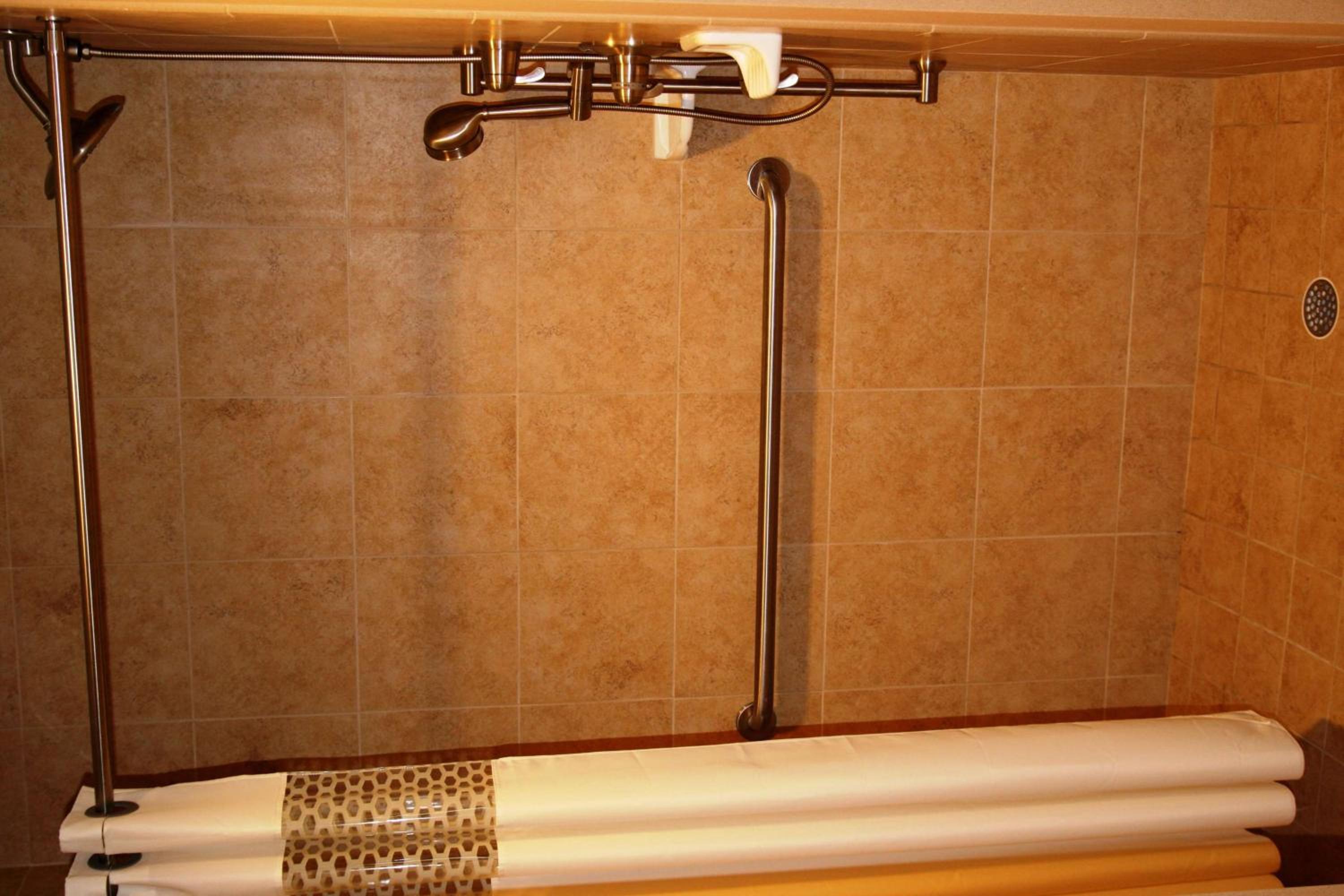 ROOM, KING BED, ACCESSIBLE