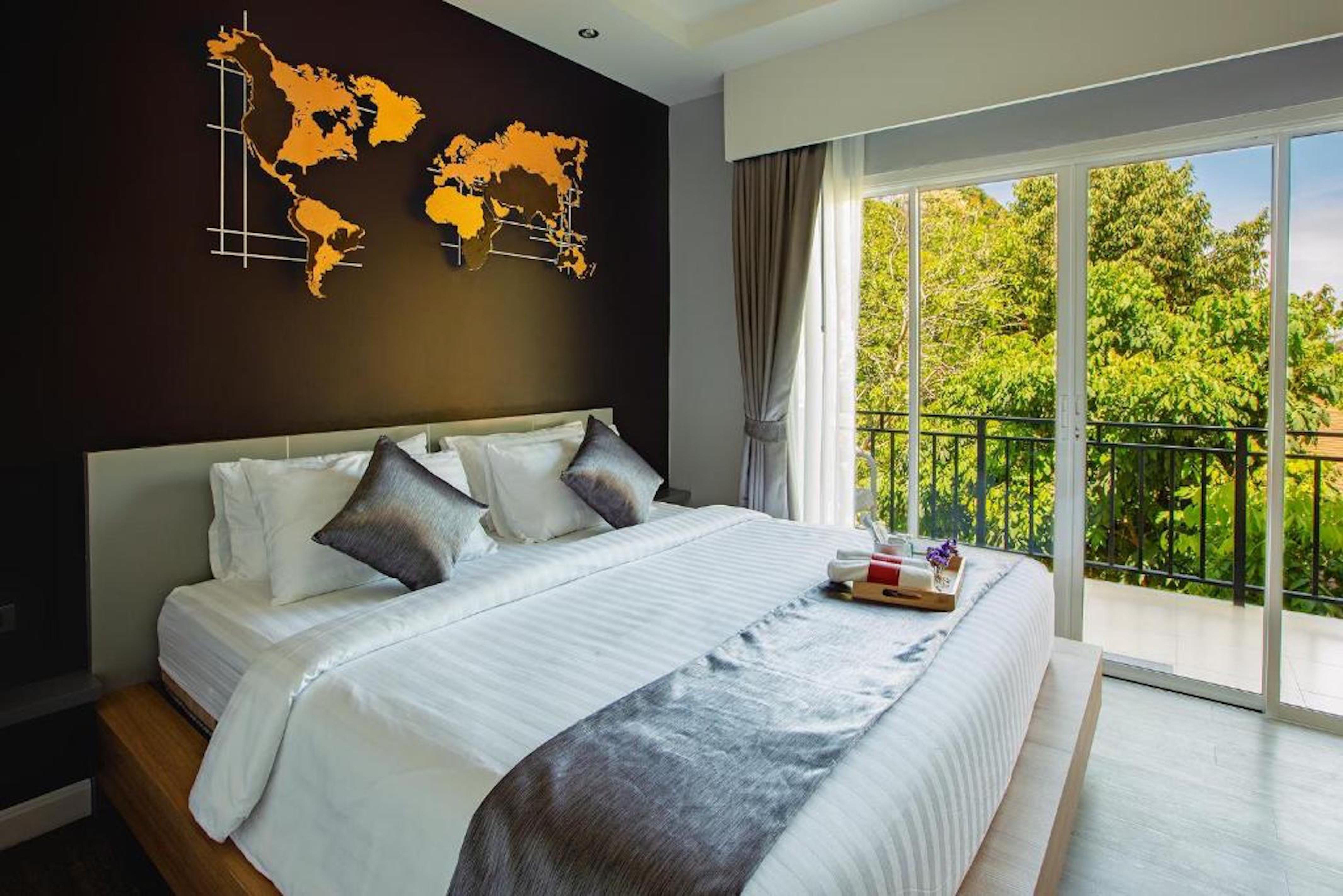 MOUNTAIN, DELUXE, DOUBLE BED