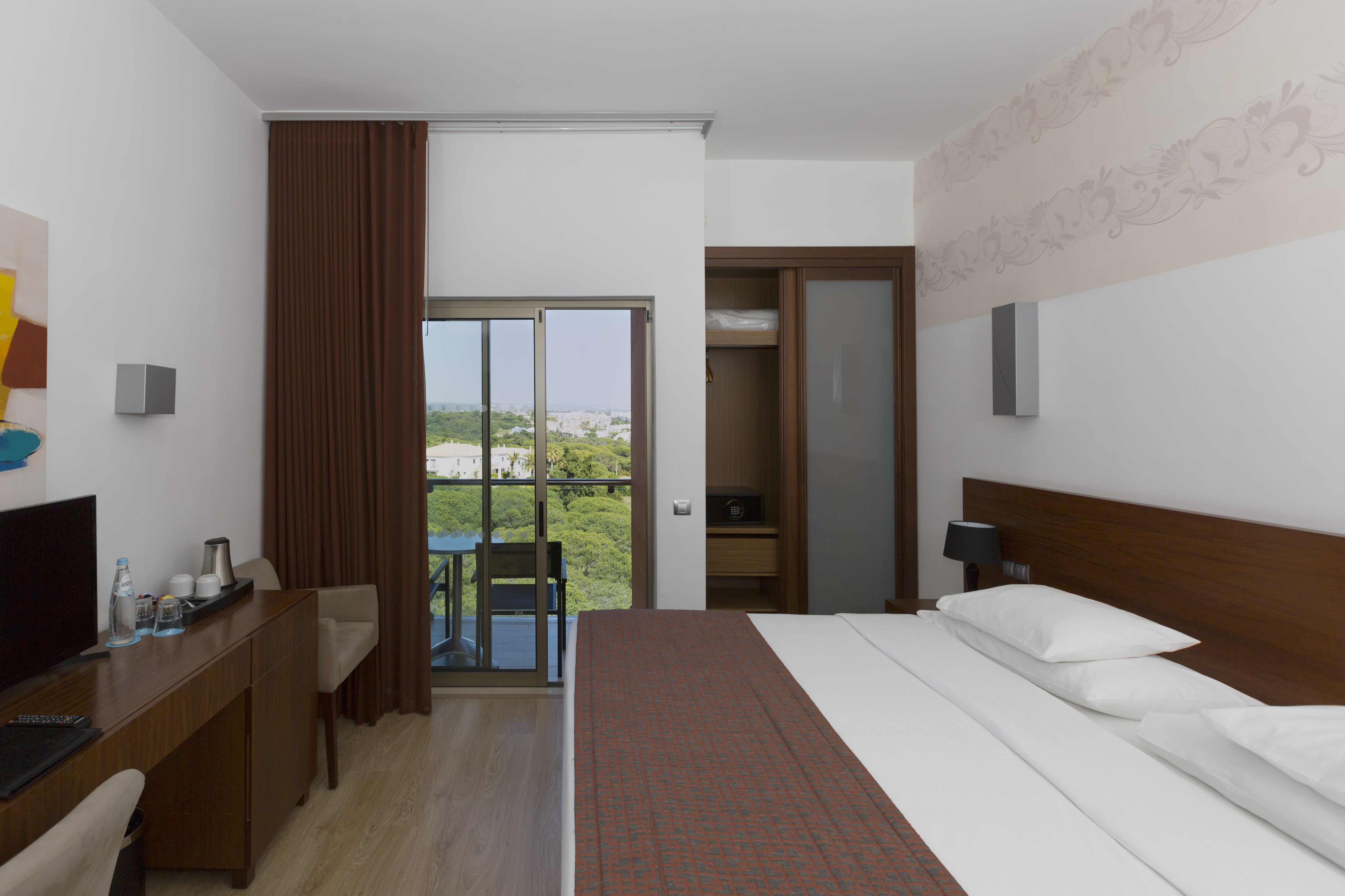 Superior, Double or Twin Bed