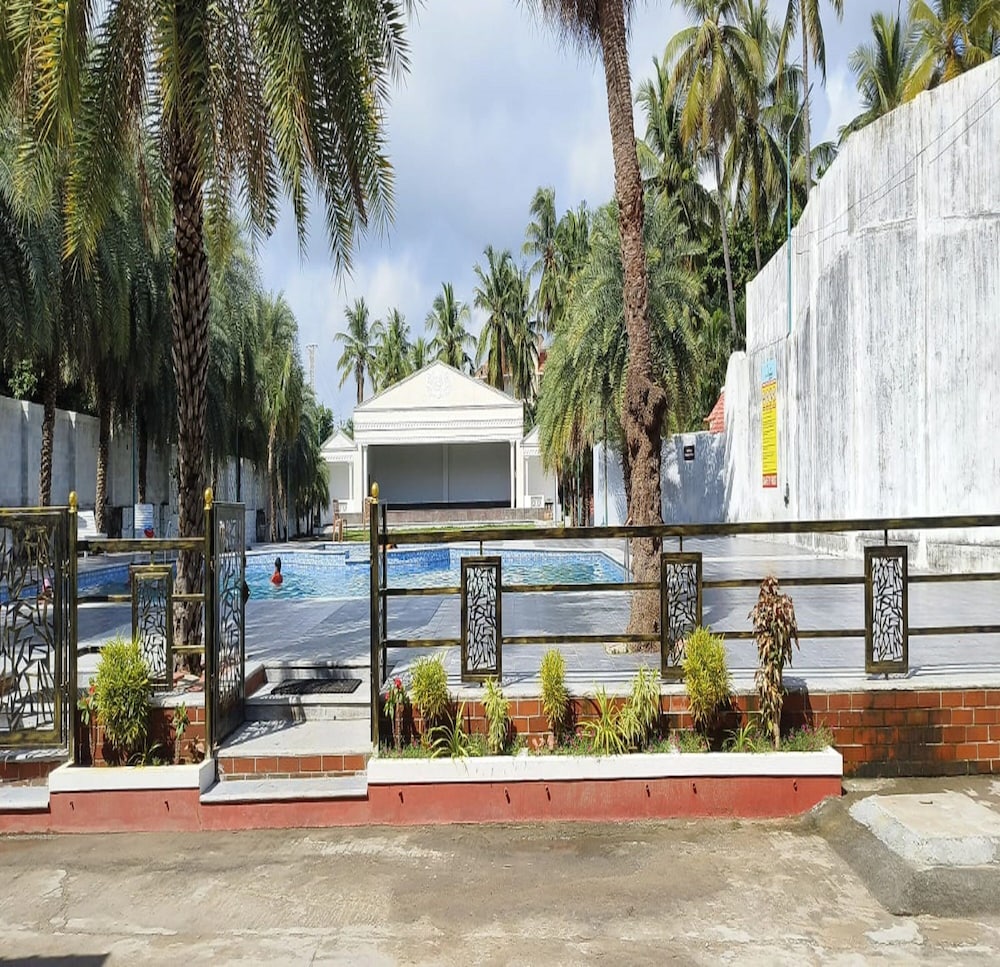 GREEN COCONUT RESORT 57/62