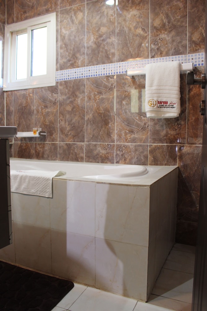 Safyad Hotel 39/40