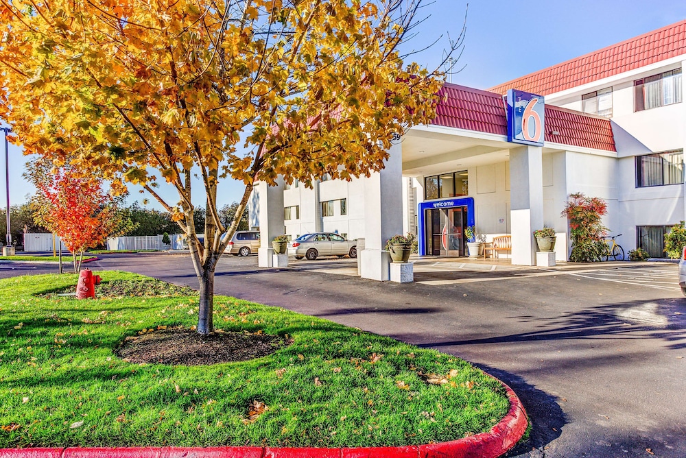 Motel6 Portland, OR - Tigard West 46/49