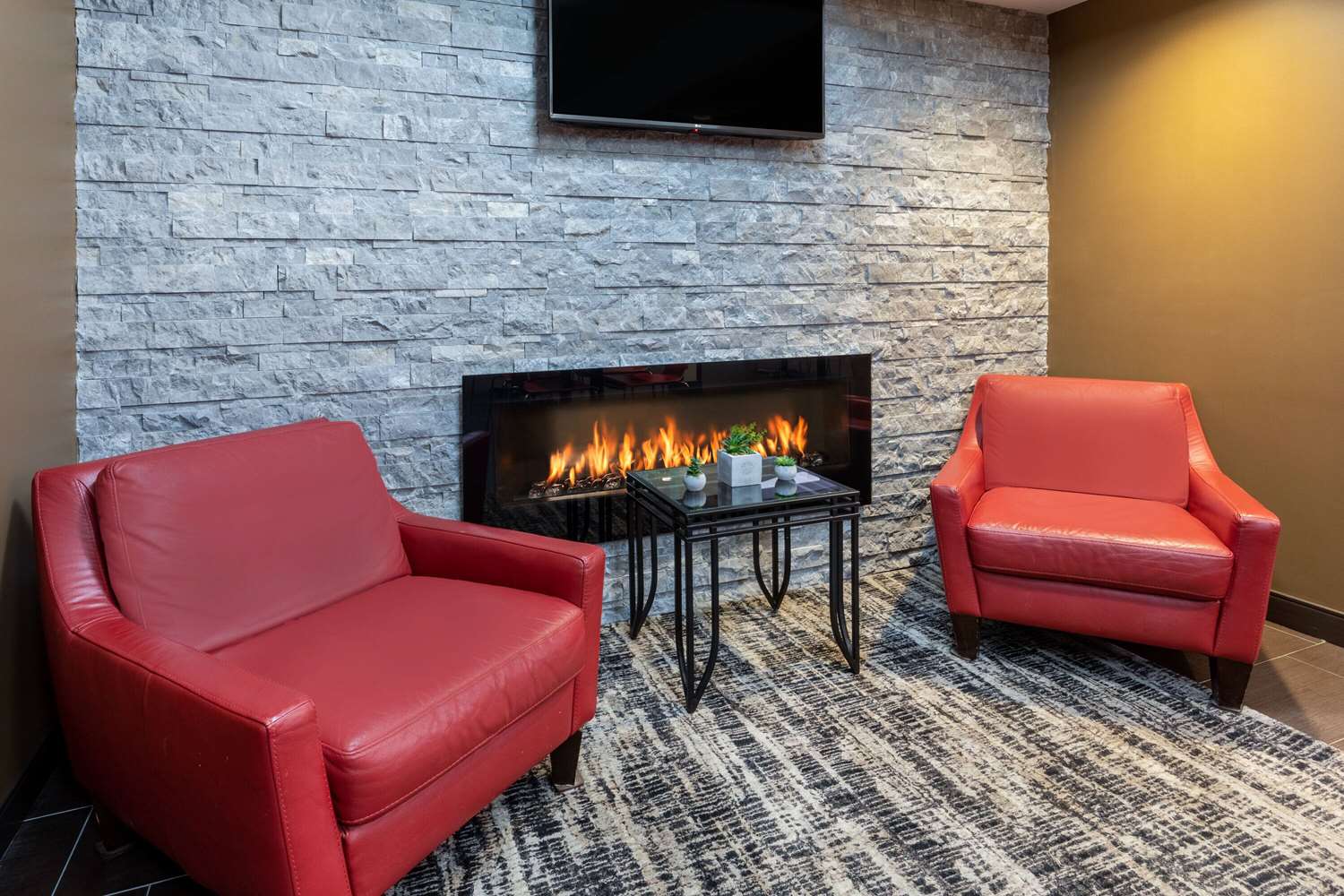 Microtel Inn Suites By Wyndham Timmins 14/30