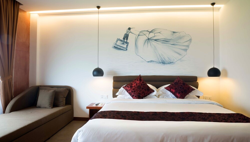 Almond Bassac River Hotel 7/49