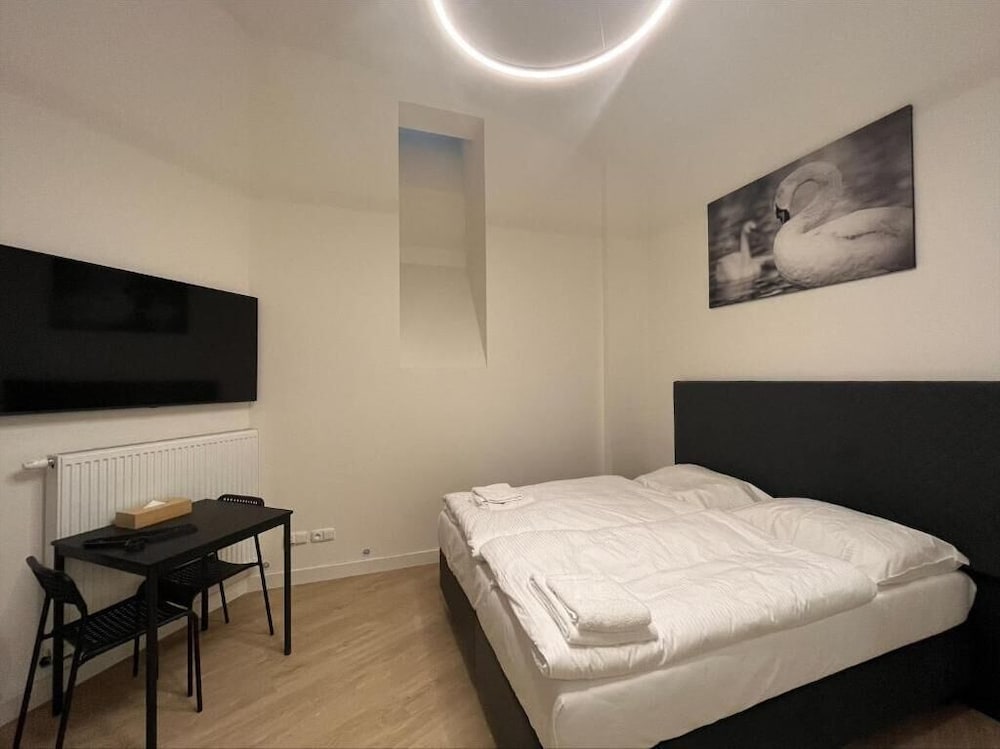 Figaro Suites 13/43