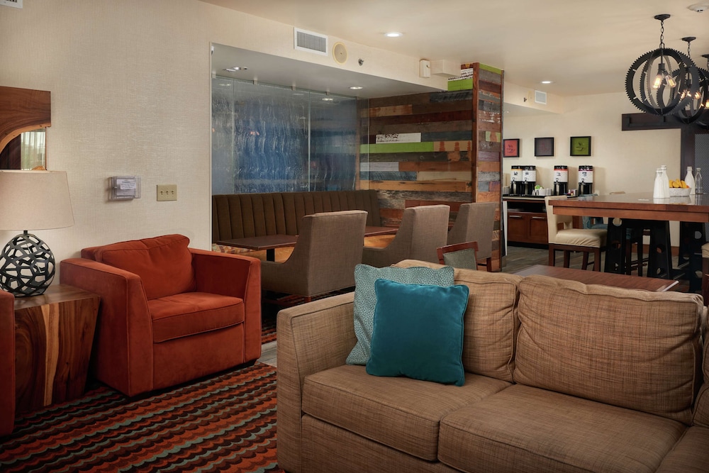 Hampton Inn Beaumont 25/41