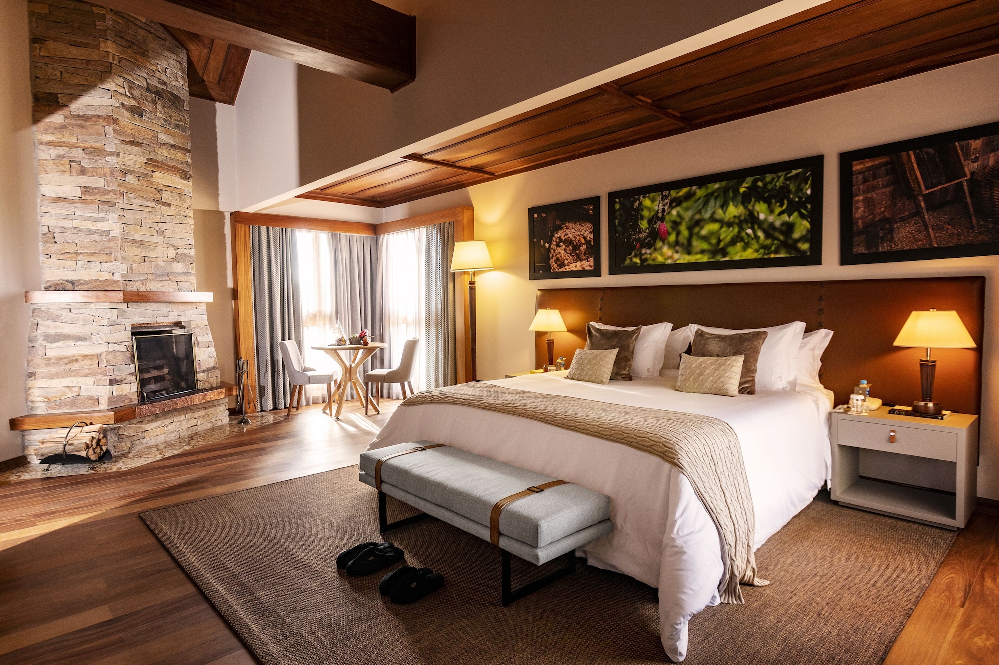 PRESIDENTIAL, SUITE