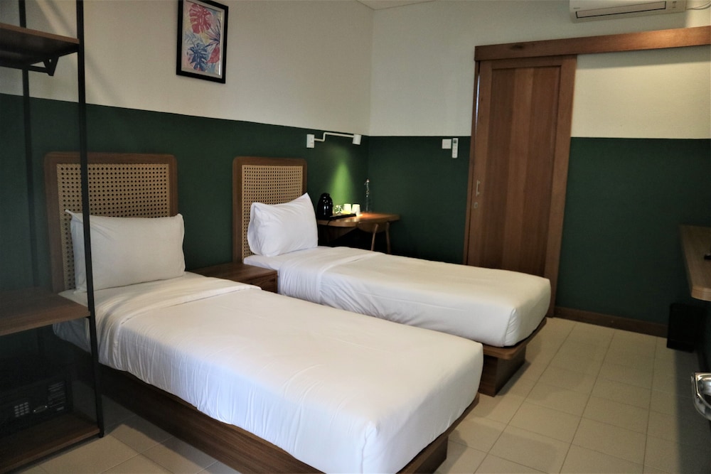 Liberta Malioboro South 32/50