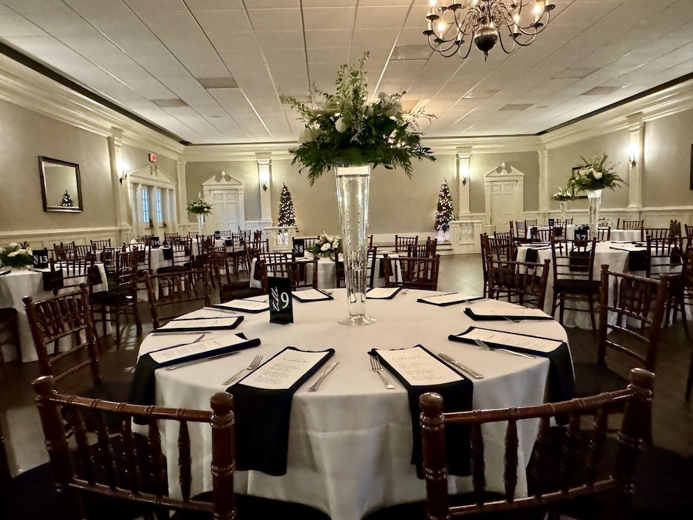 Springside Inn 31/44