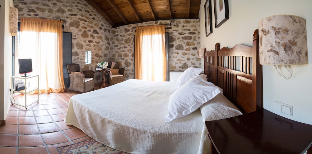 Hotel El Turcal 13/41