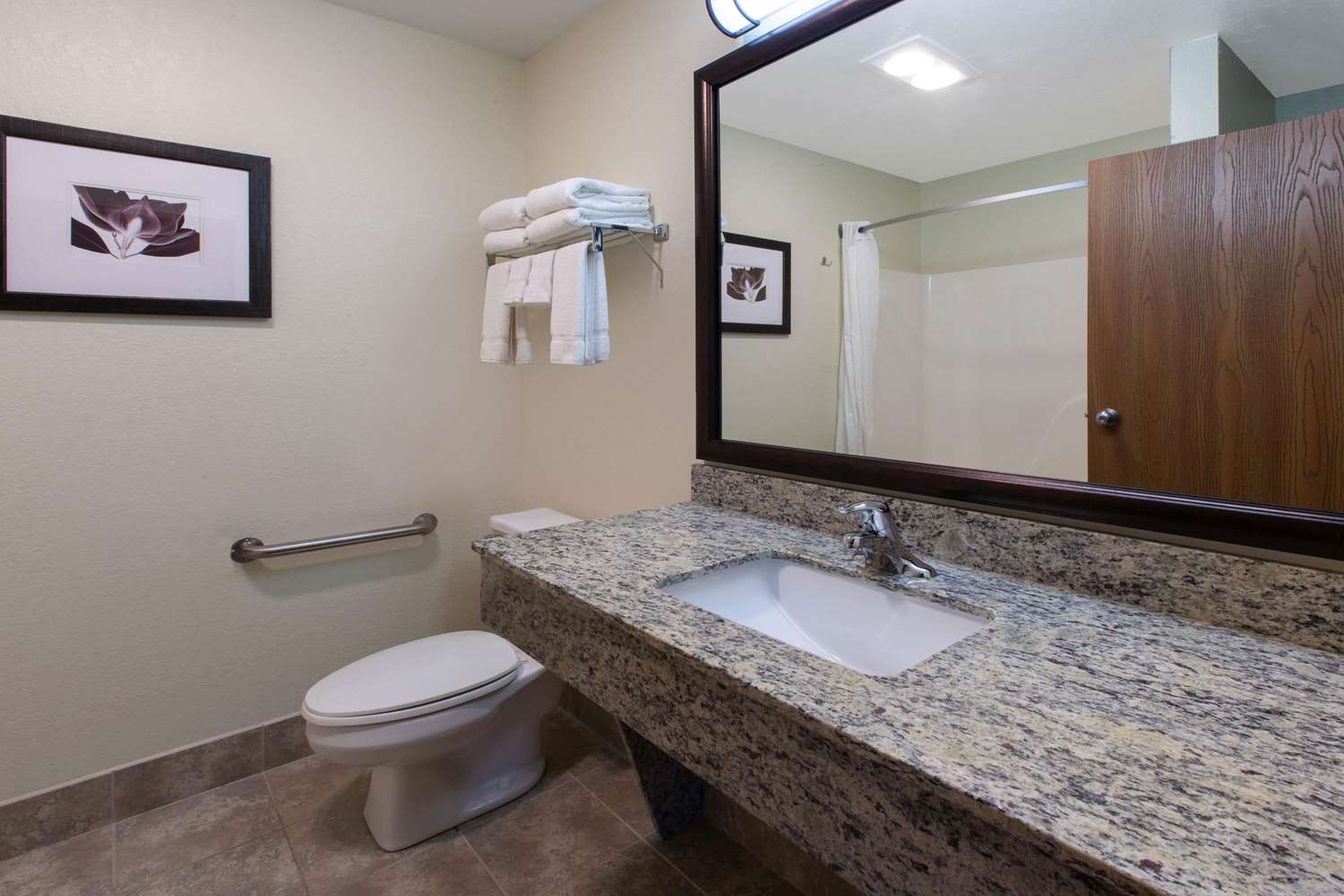 Quality Inn Petoskey 14/18