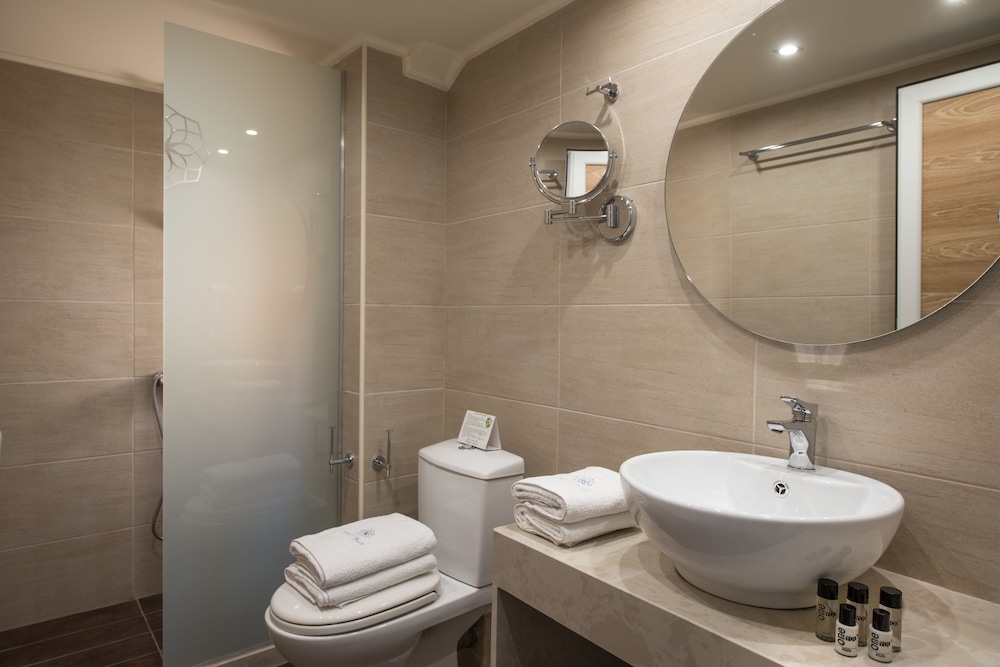 Infinity City Boutique Hotel 49/50