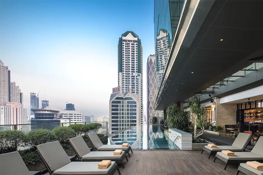 Eastin Grand Hotel Sathorn 43/50