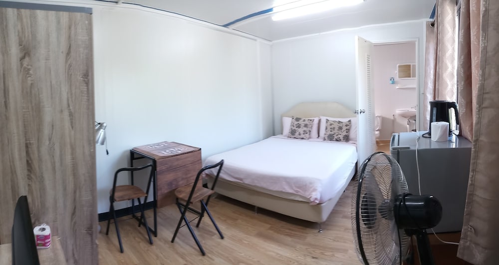 Penny's Home Stay Resort 18/50