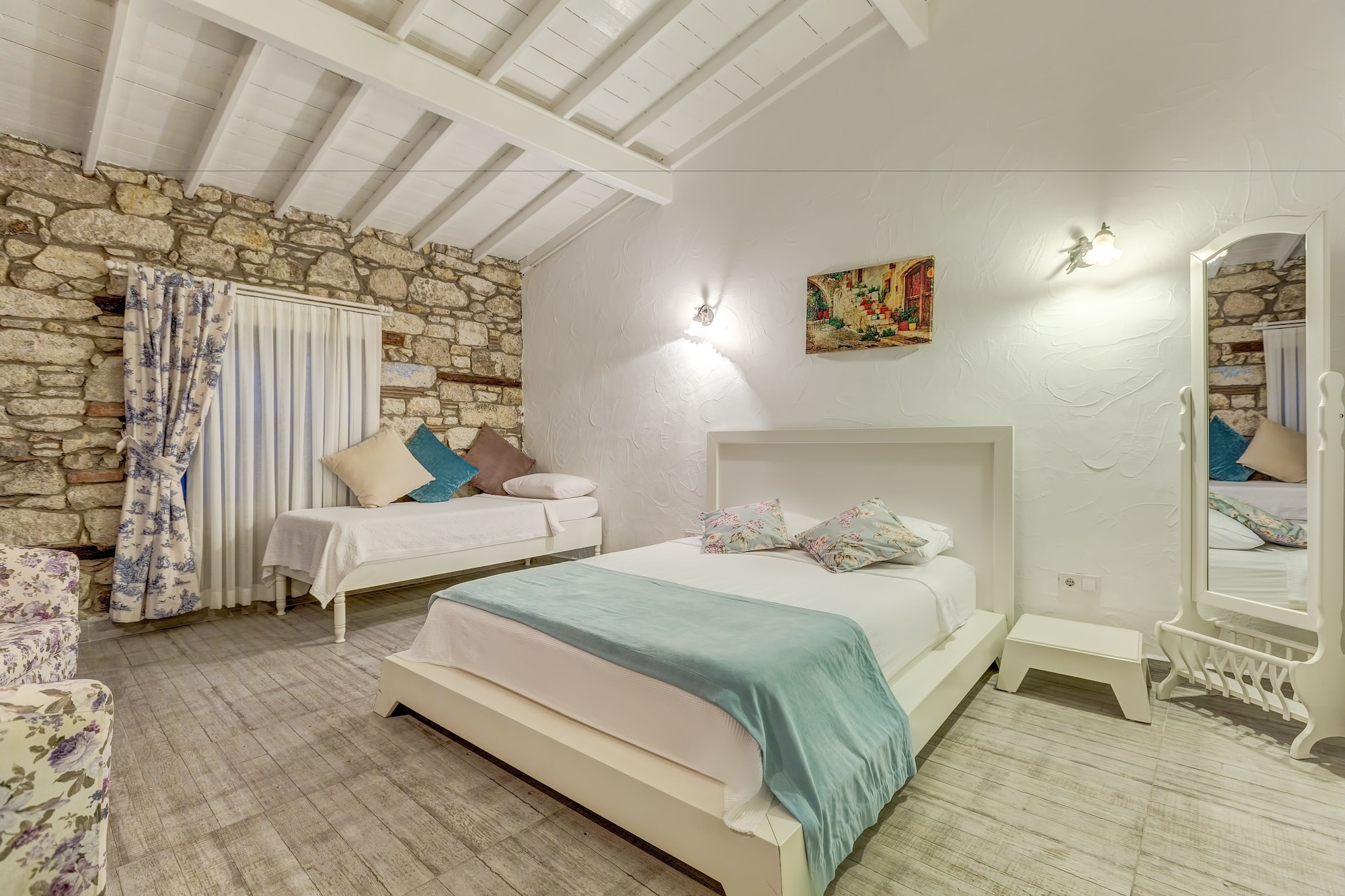 DESIGN, DOUBLE OR TWIN BED