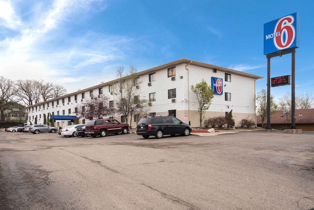 Motel6 Saint Paul, MN - I-94 46/54